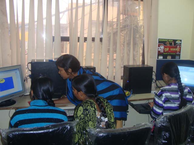 Free Education Raghu Nagar